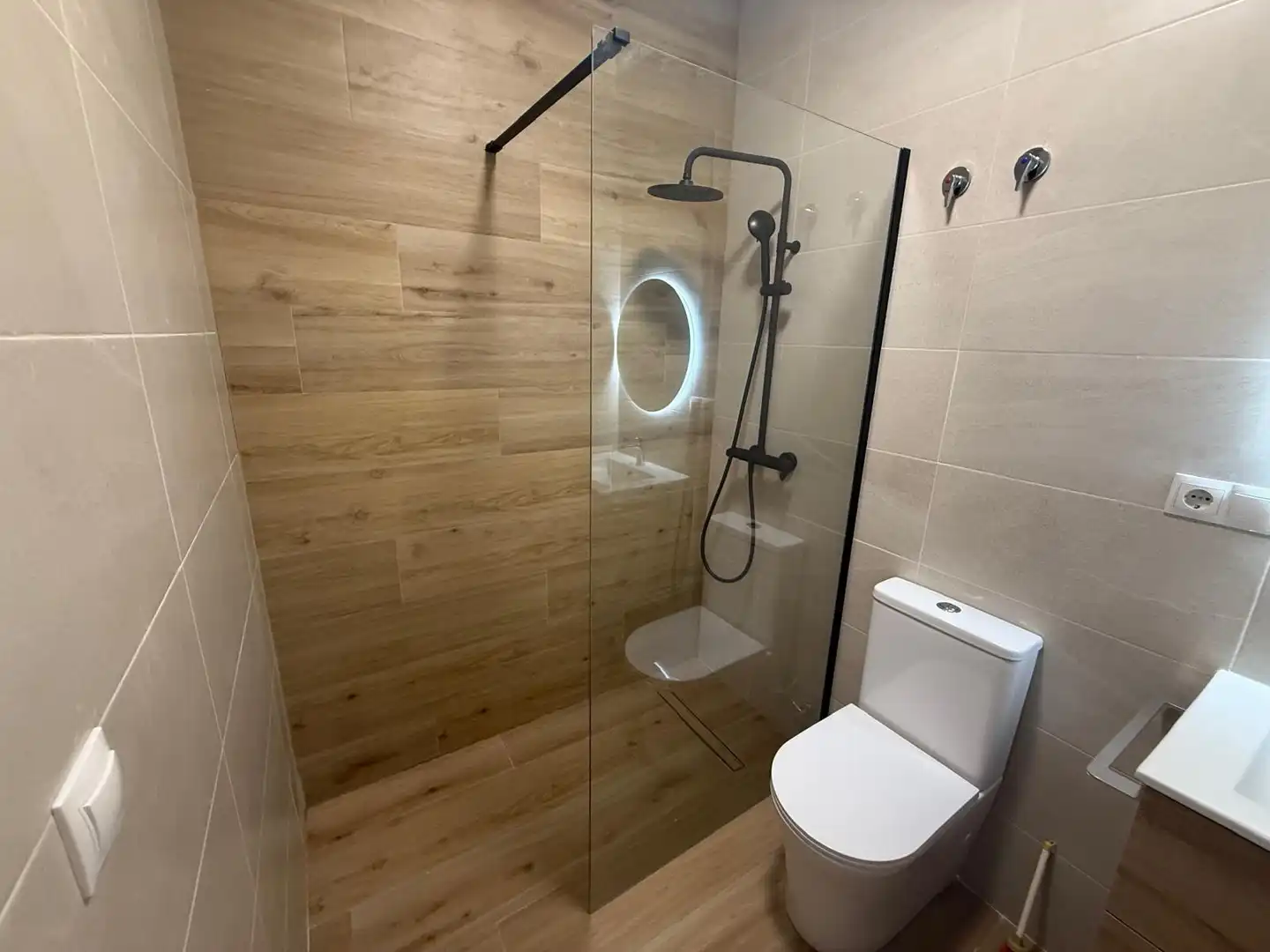 Badezimmer von Wohnung zur Miete in Carlet mit Balkon