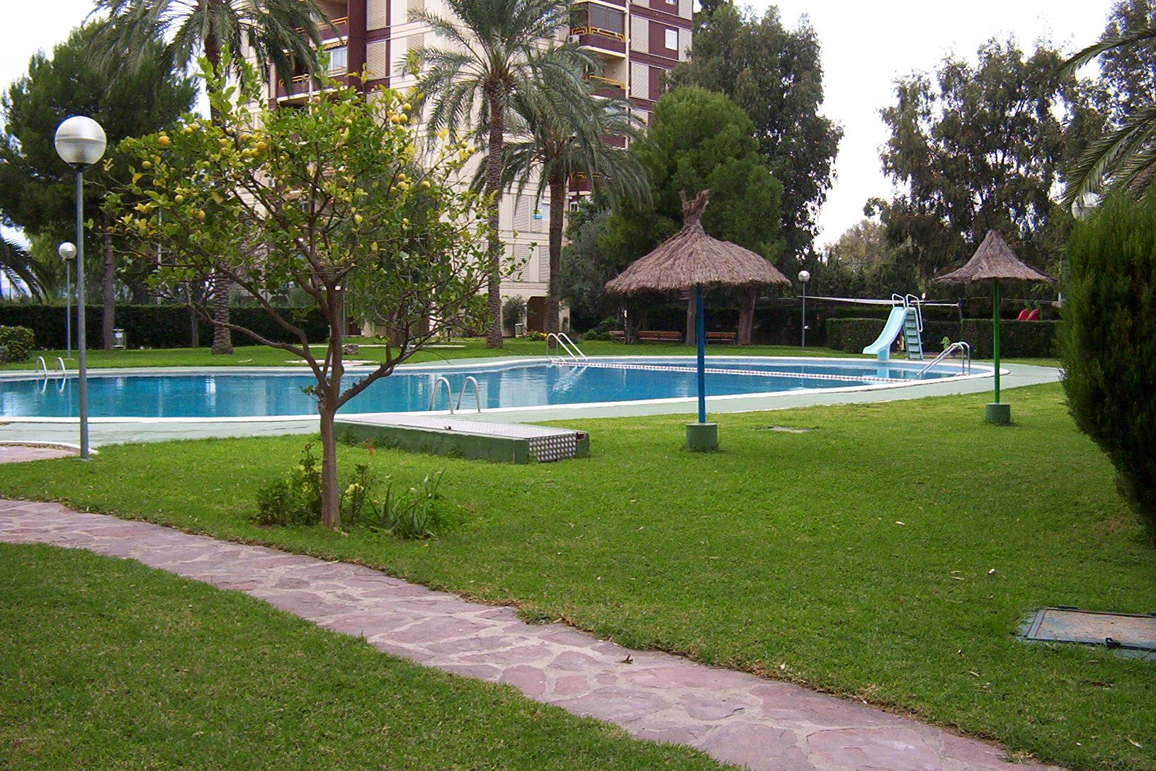 Piscina de Àtic en venda en La Pobla de Farnals amb Aire condicionat, Terrassa i Traster