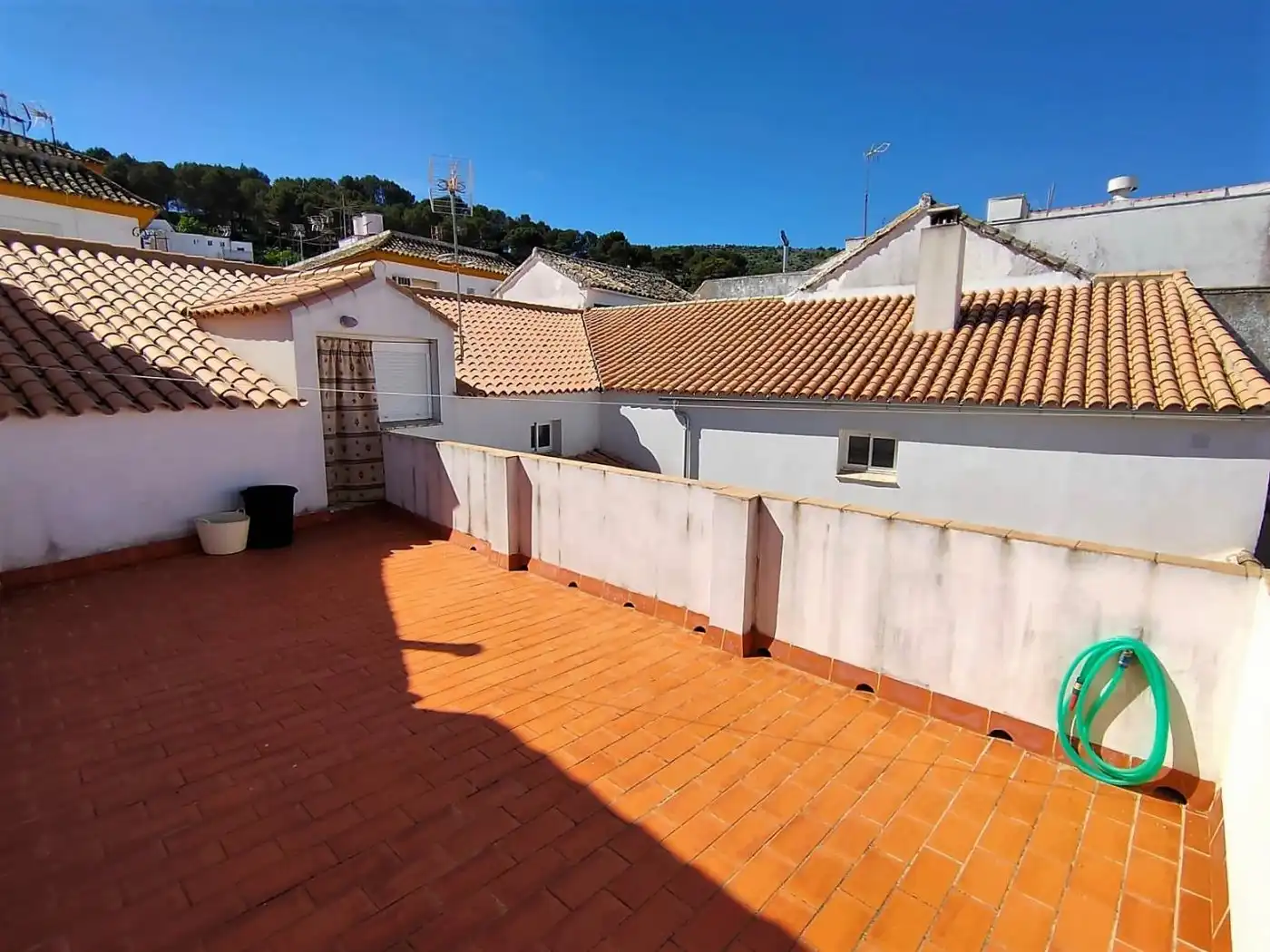 Vista exterior de Casa o xalet en venda en Estepa amb Calefacció, Terrassa i Balcó