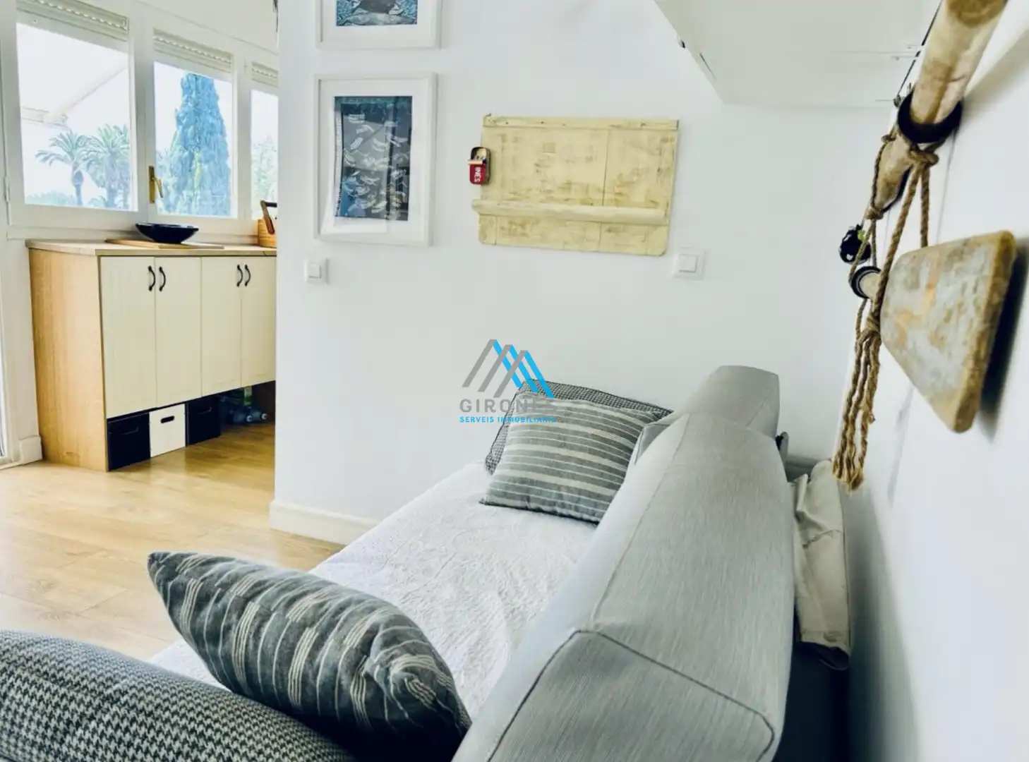 Sala d'estar de Apartament de lloguer en Santa Cristina d'Aro amb Parquet i Terrassa