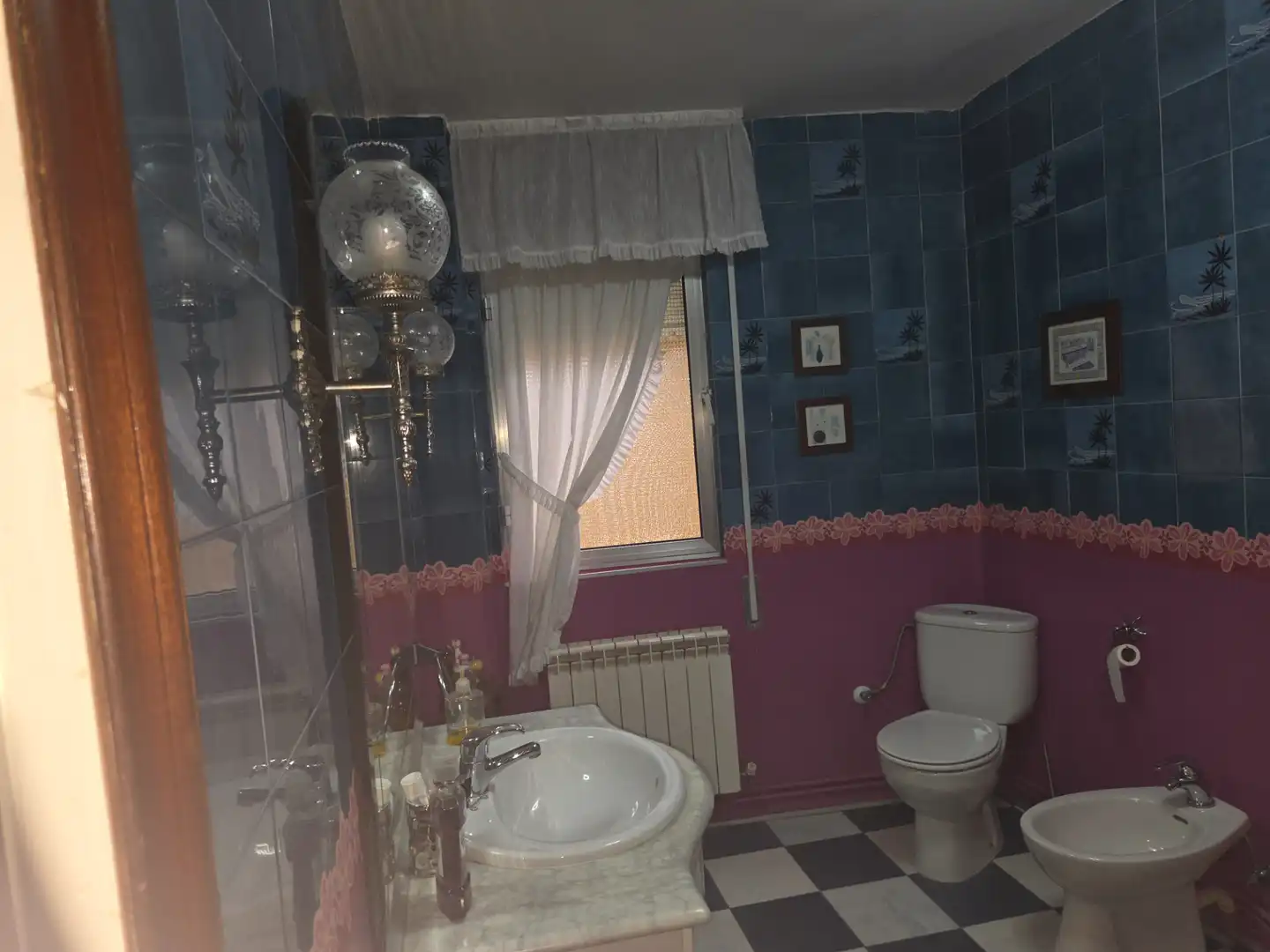 Bathroom of Houses for sale in Meneses de Campos  with Heating, Parquet flooring and Furnished