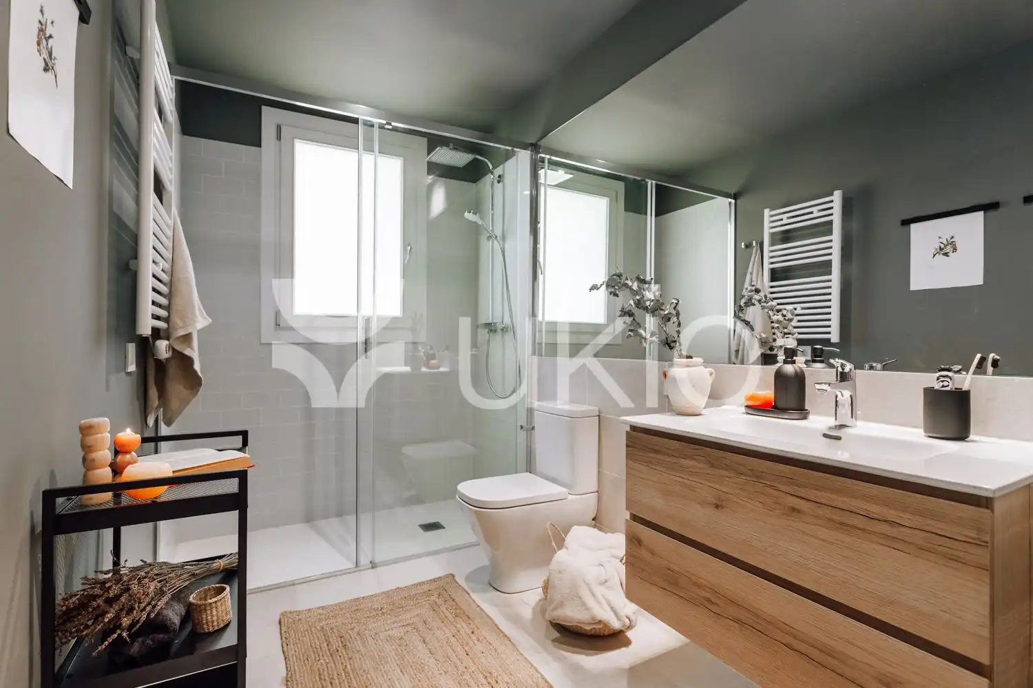 Badezimmer von Wohnungen zur Miete in Barcelona mit Klimaanlage, Heizung und Terrasse