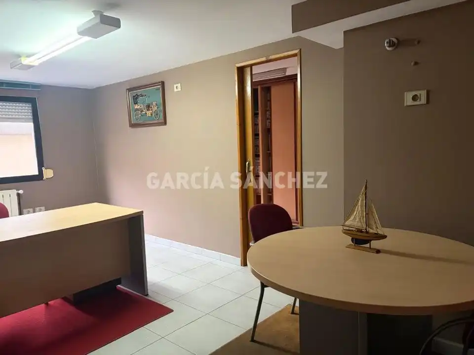 Oficina en venta en Boiro, A Coruña