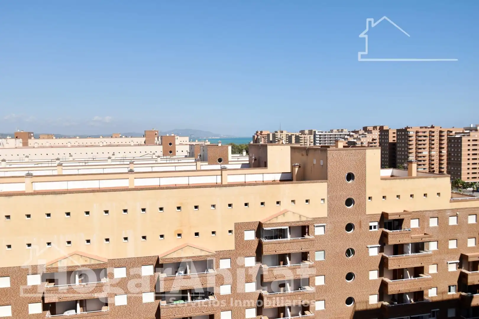 Vista exterior de Àtic en venda en Oropesa del Mar / Orpesa amb Aire condicionat, Terrassa i Moblat