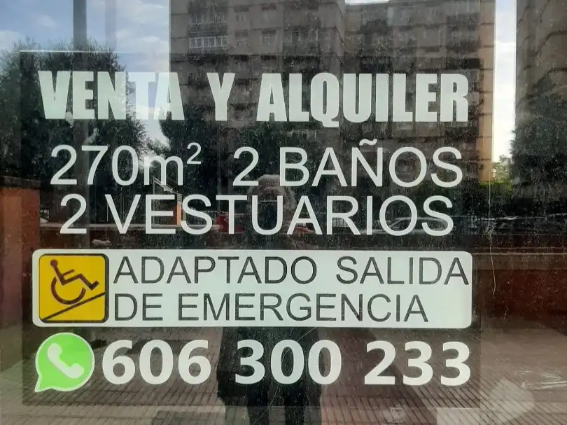 Local comercial en venta en Calle Cáceres 1, imagen 2