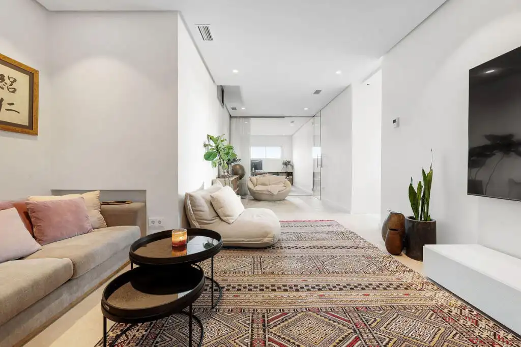 Living room of Ground floor for sale in Benahavís  with Air Conditioner, Private garden and Terrace