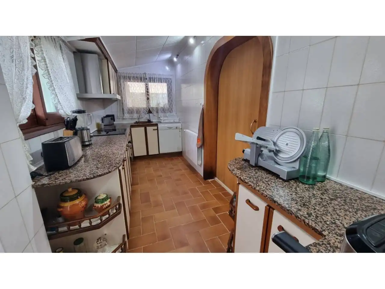 Cuina de Casa o xalet en venda en L'Ametlla del Vallès amb Aire condicionat, Calefacció i Jardí privat