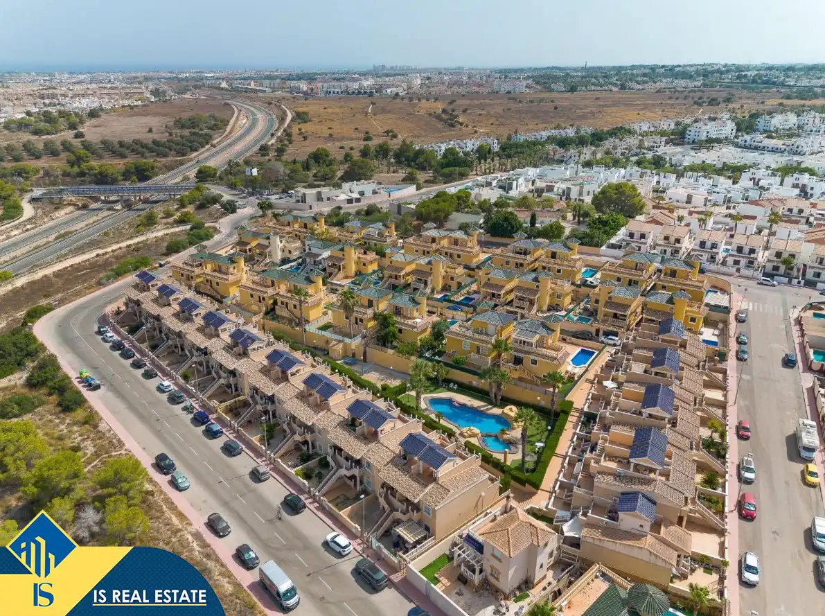 Bungalow con giardino in vendita a Orihuela Costa, imagen 9