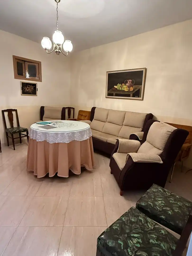 Wohnzimmer von Einfamilien-Reihenhaus zum Verkauf in Mérida mit Klimaanlage und Abstellraum