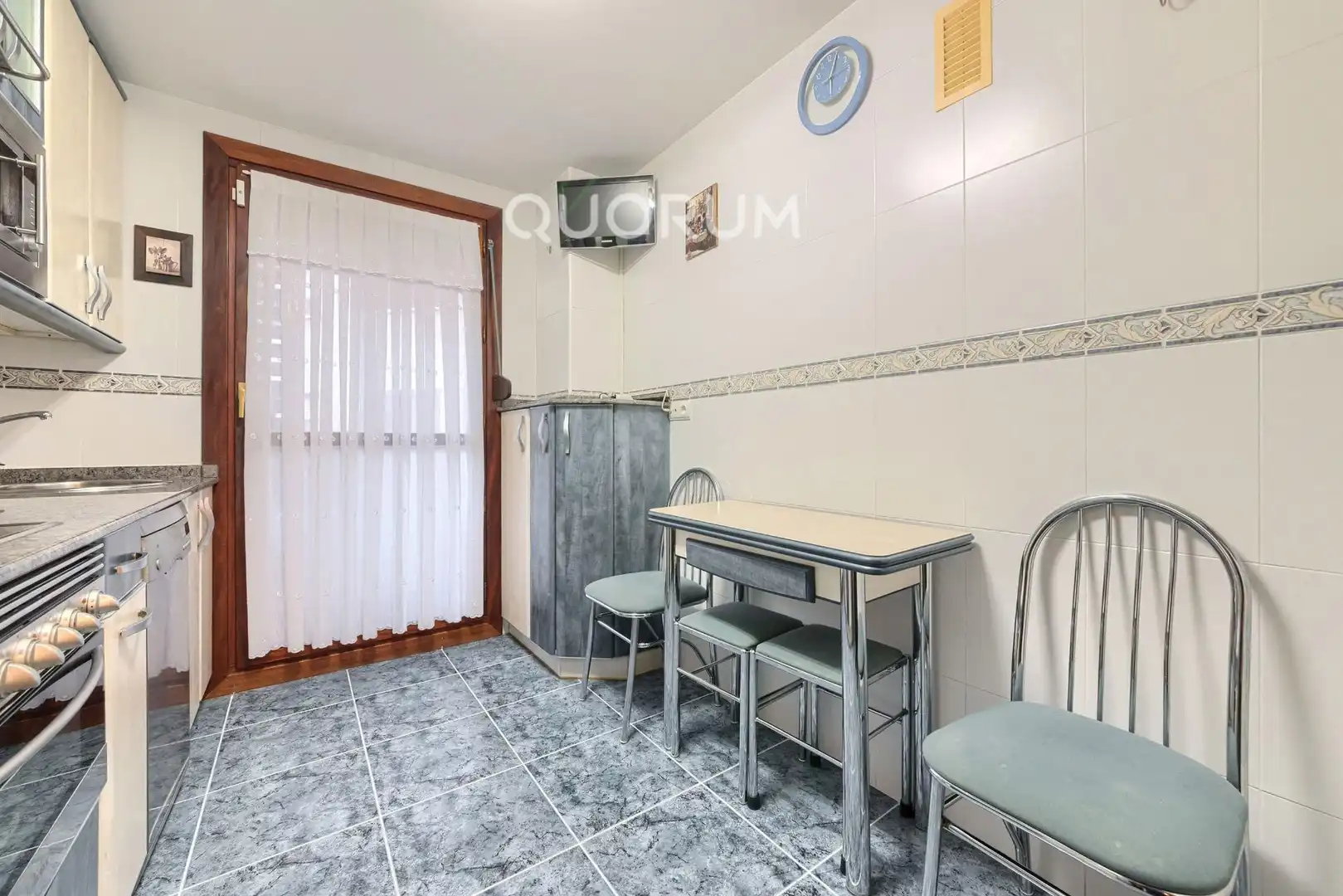 Cocina de Piso en venta en Barakaldo  con Calefacción, Trastero y Amueblado