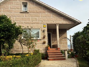 Villa con giardino in vendita a Darbo