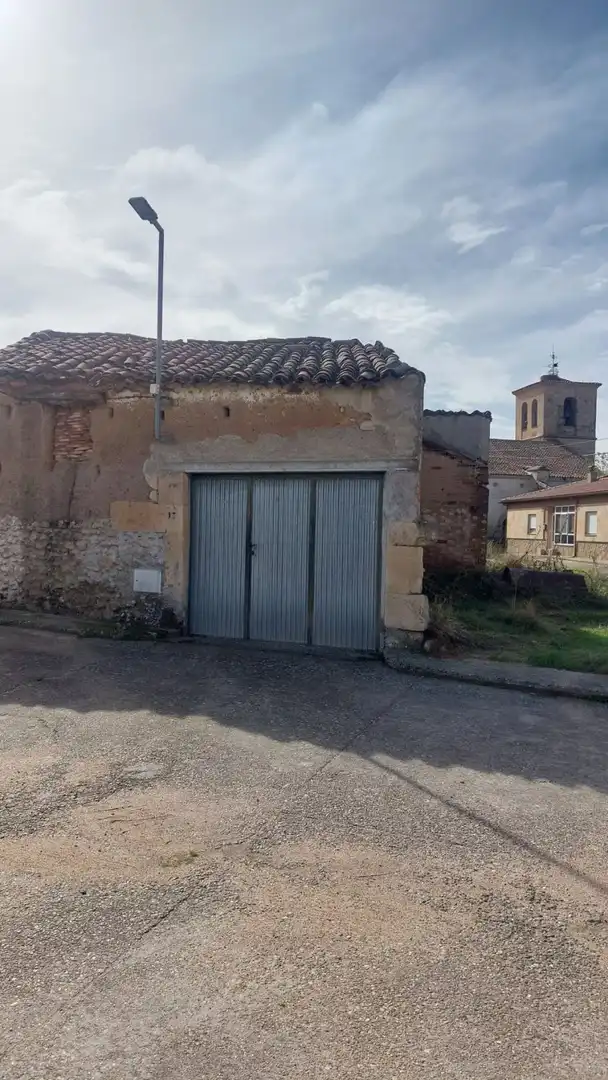 Parking of Houses for sale in Cantalpino