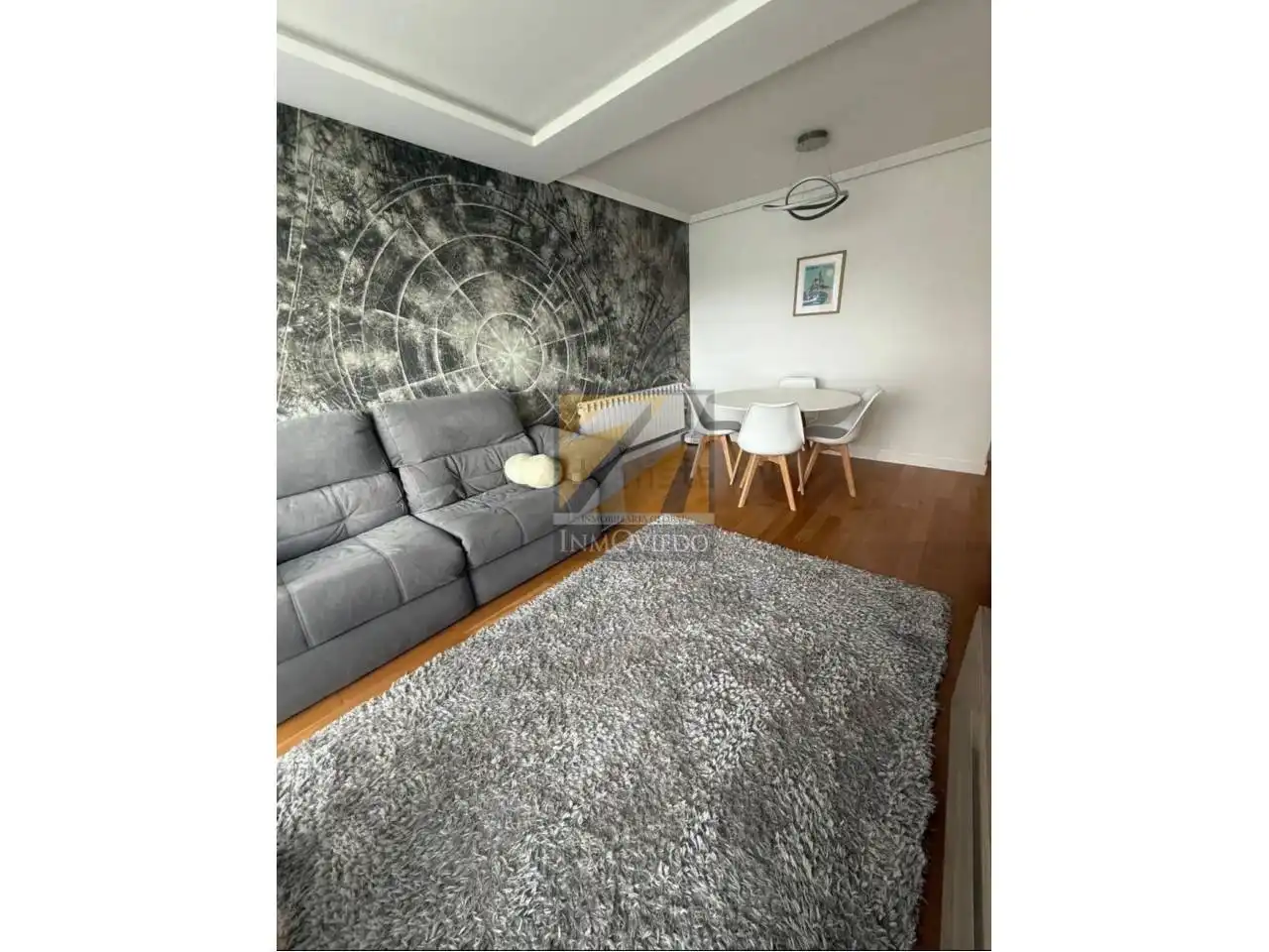 Sala de estar de Ático de alquiler en Oviedo  con Calefacción, Parquet y Terraza