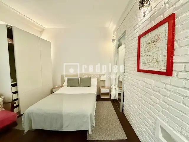 Habitación de Piso de alquiler en Madrid con Aire acondicionado, Calefacción y Jardín privado