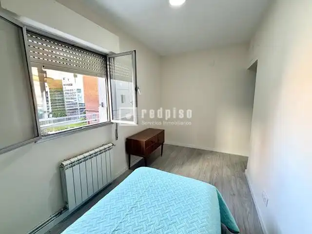 Habitación de Piso en venta en Madrid con Calefacción y Terraza
