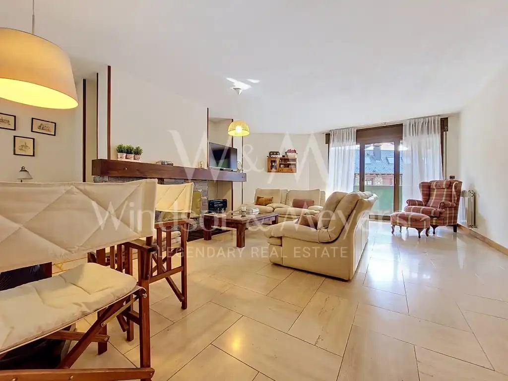 Wohnzimmer von Maisonette zum Verkauf in La Massana mit Heizung, Ofen und Mikrowelle