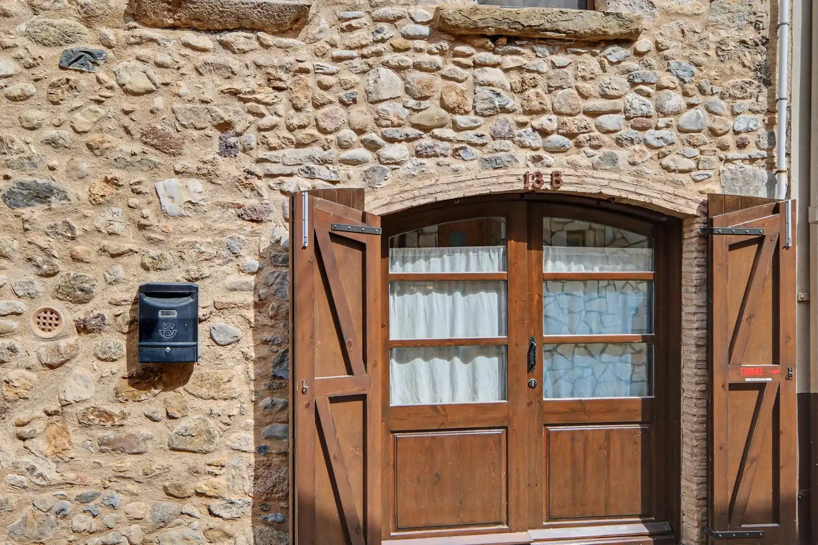 Vista exterior de Casa o xalet en venda en Boadella i les Escaules