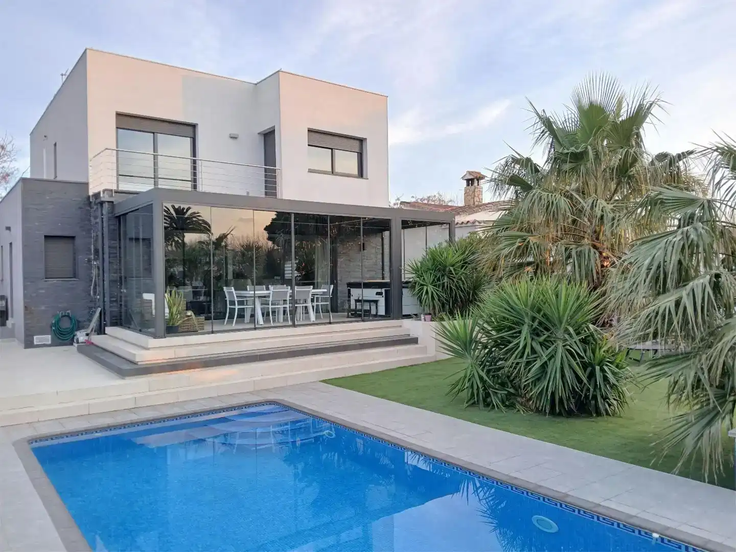 Terrassa de Casa o xalet en venda en Empuriabrava amb Aire condicionat i Piscina