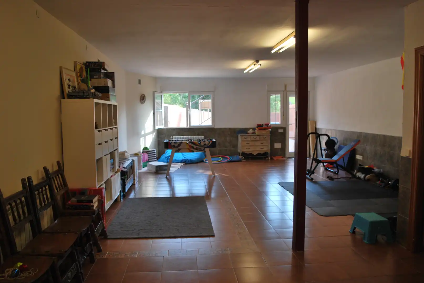 Einfamilien-Reihenhaus zum Verkauf in Valdemorillo mit Privatgarten, Terrasse und Abstellraum