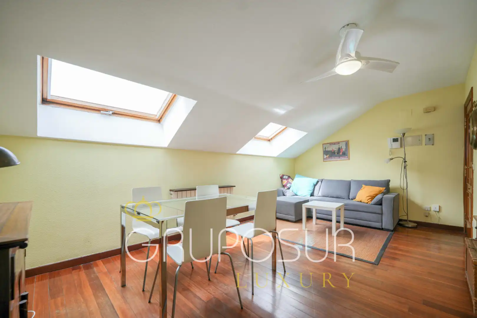 Sala de estar de Apartamento en venta en Valladolid con Aire acondicionado, Calefacción y Parquet