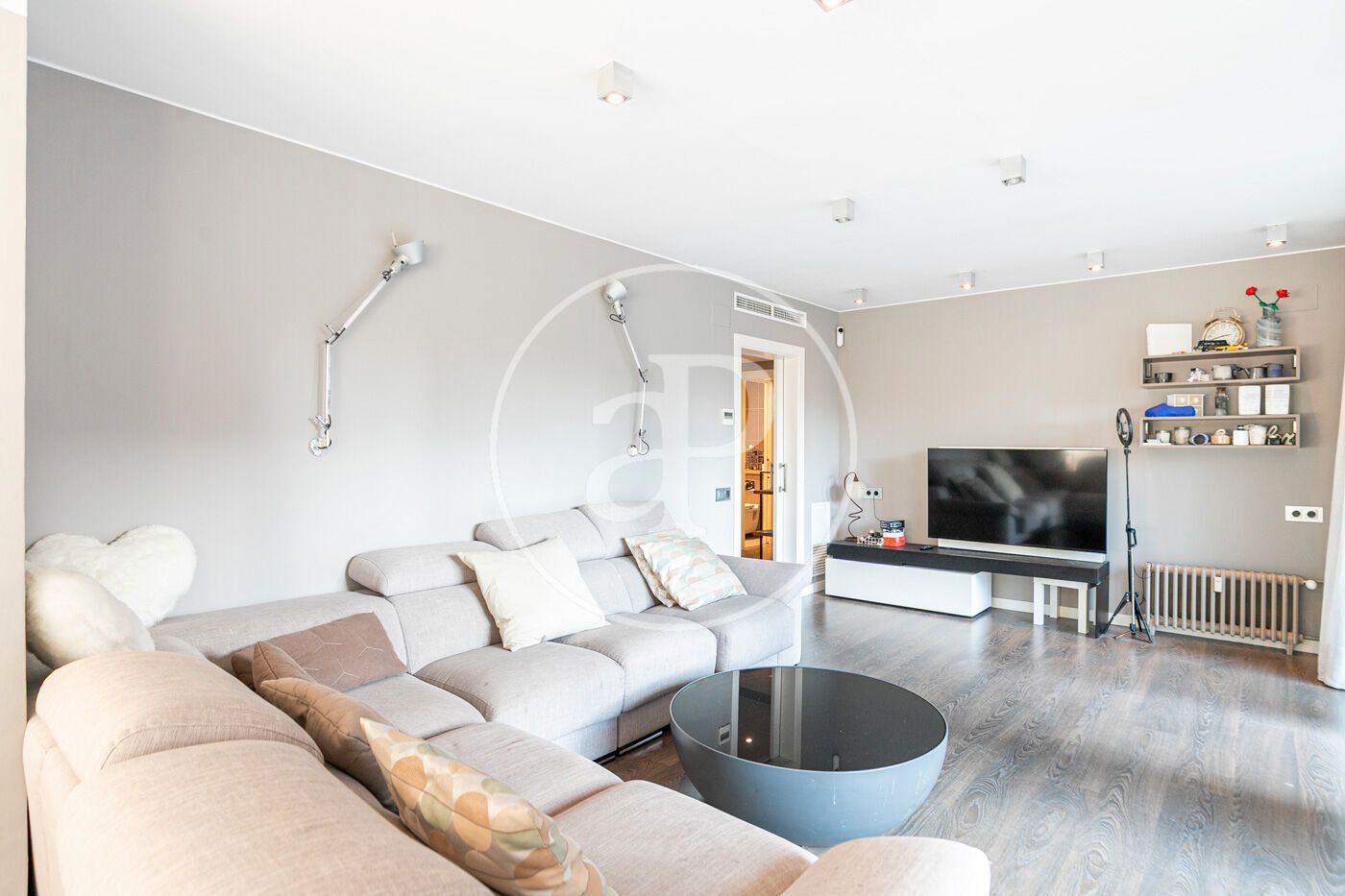 Living room of Flat for sale in  Barcelona Capital  with Air Conditioner, Heating and Terrace