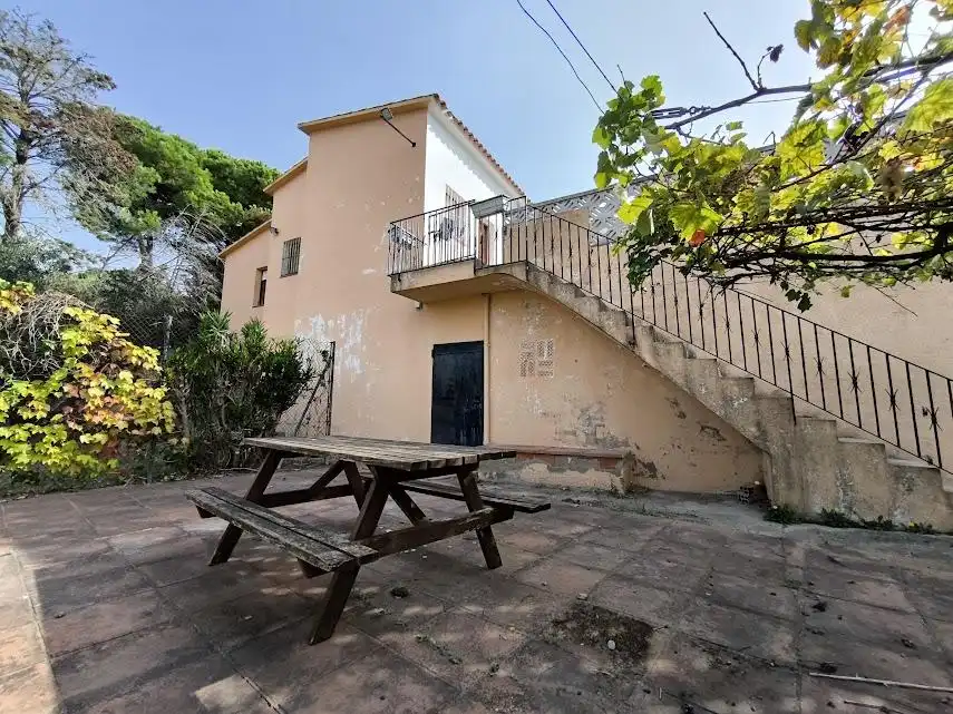 Vista exterior de Casa o xalet en venda en Lloret de Mar amb Calefacció, Terrassa i Traster