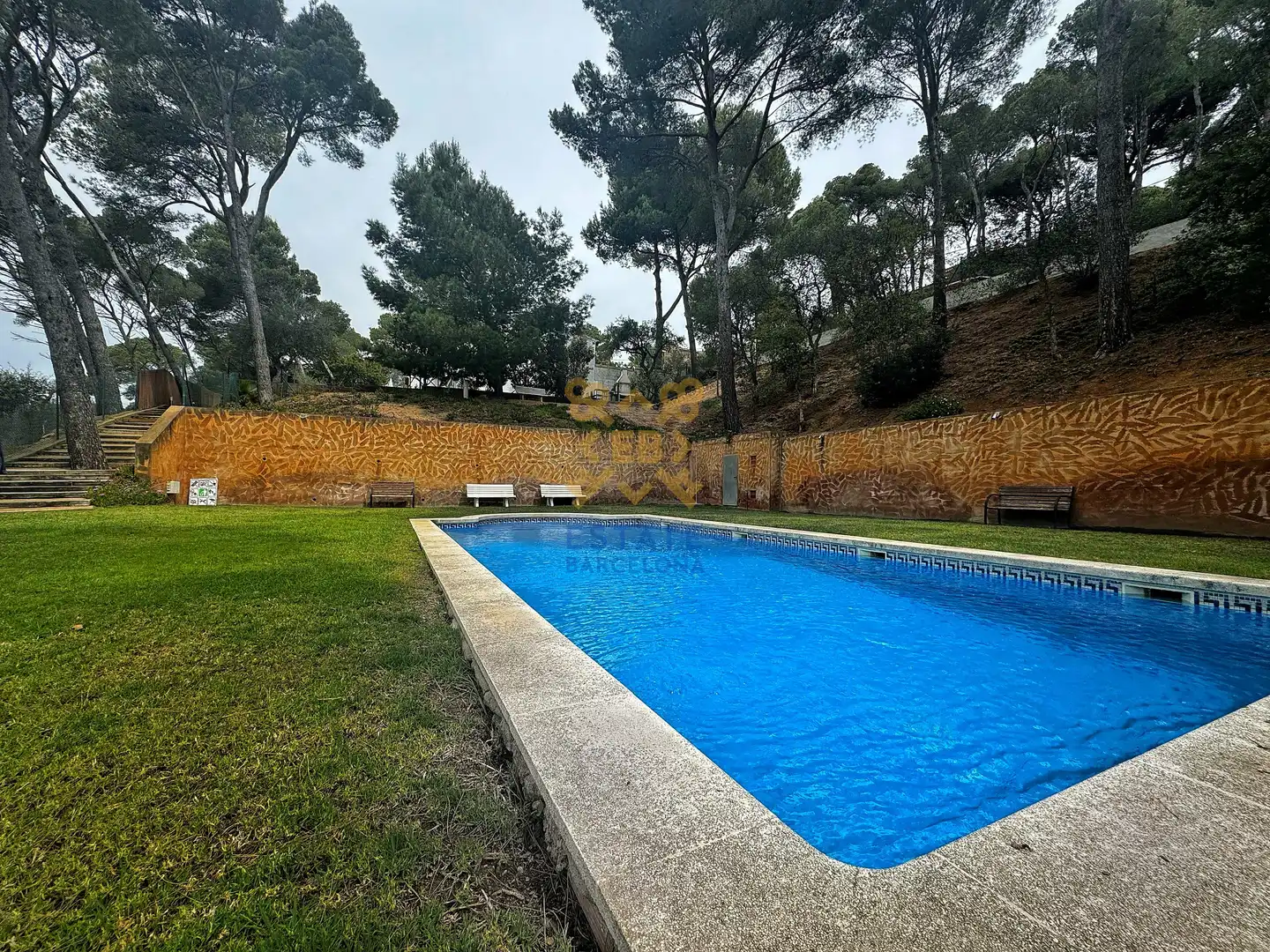 Schwimmbecken von Einfamilien-Reihenhaus zum Verkauf in Palafrugell mit Klimaanlage, Möbliert und Gemeinschaftspool