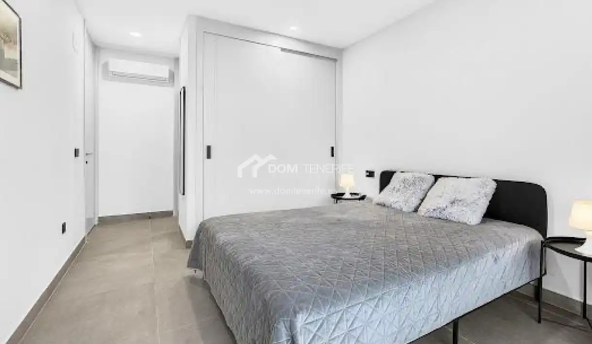 Habitación de Piso en venta en Adeje con Aire acondicionado, Terraza y Trastero