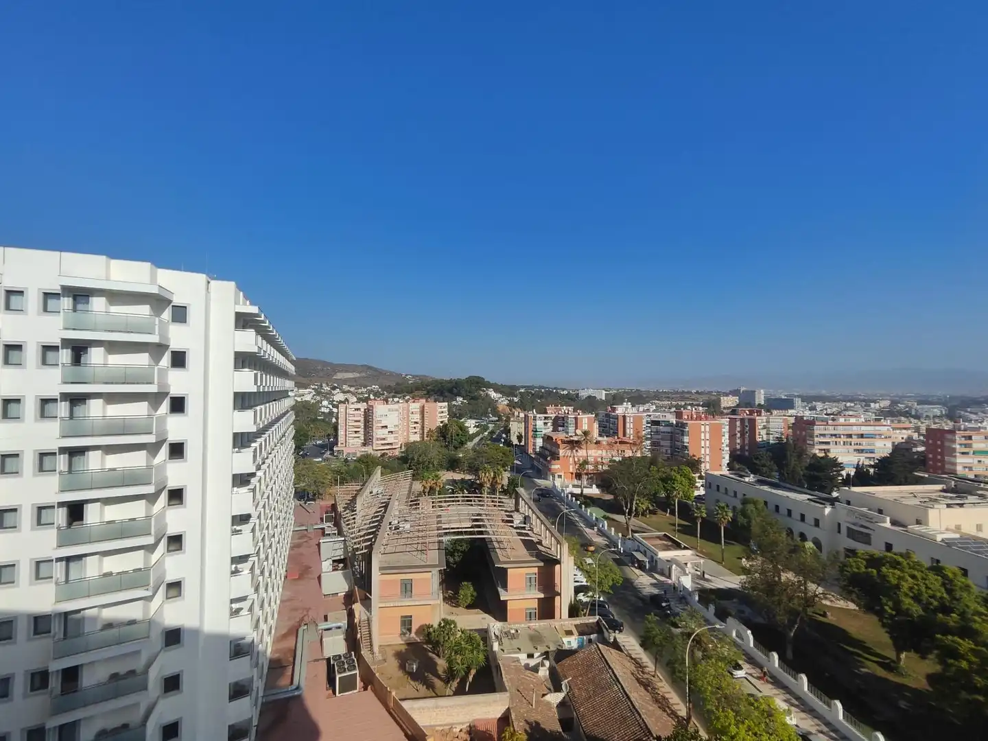 Vista exterior de Estudio en venta en Torremolinos con Aire acondicionado, Calefacción y Amueblado