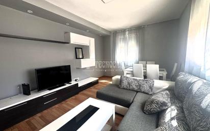 Sala d'estar de Casa adosada en venda en La Guardia