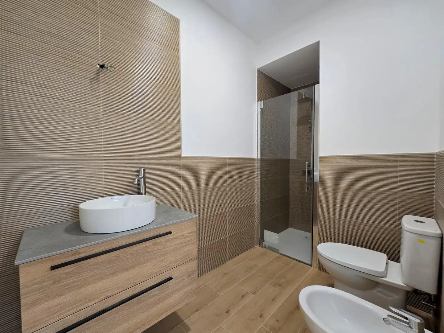 Baño de Apartamento en venta en Guía de Isora con Terraza y Piscina comunitaria