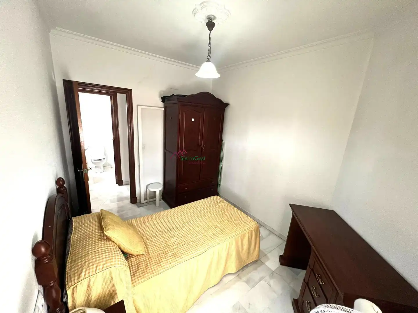 Bedroom of Ground floor for sale in Ubrique  with Air Conditioner and Balcony