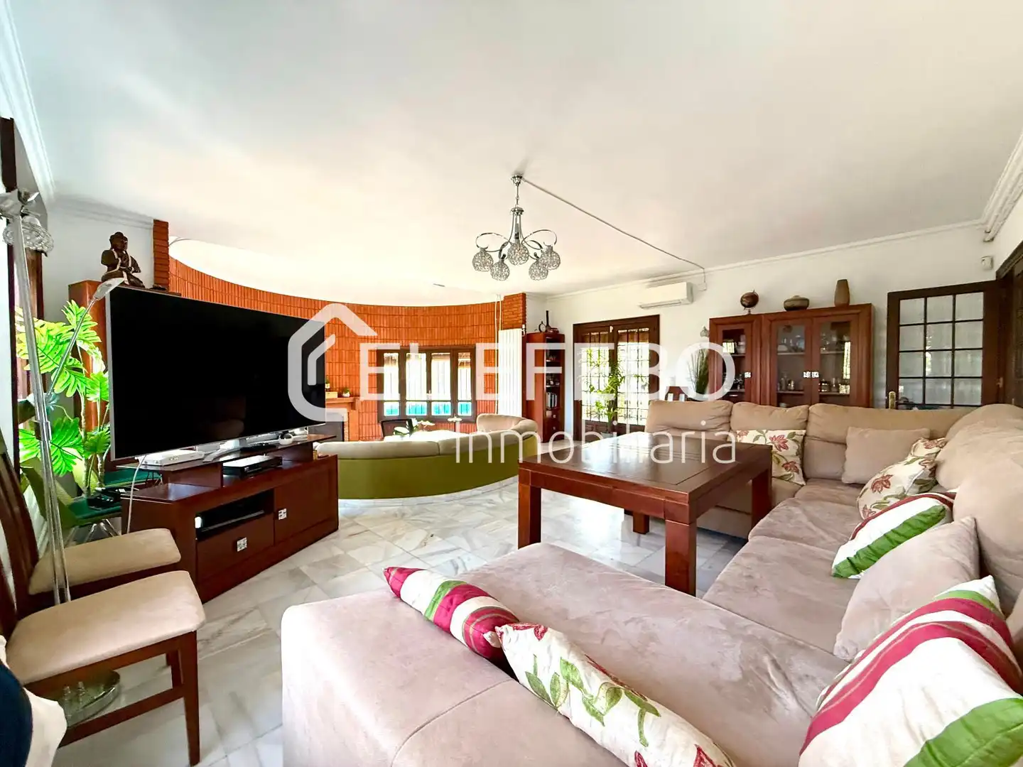 Sala de estar de Casa o chalet en venta en Antequera con Aire acondicionado, Calefacción y Terraza