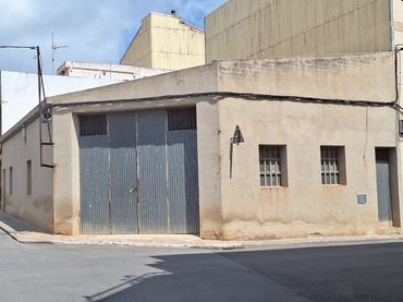 Local commercial à vendre à Doctor Torrademé 46