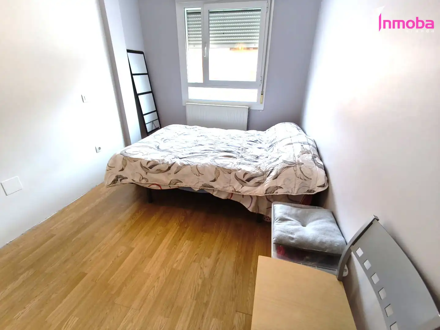Habitación de Casa adosada en venta en Aranda de Duero con Calefacción y Jardín privado
