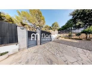 Vista exterior de Casa o xalet en venda en Els Pallaresos amb Aire condicionat, Calefacció i Jardí privat