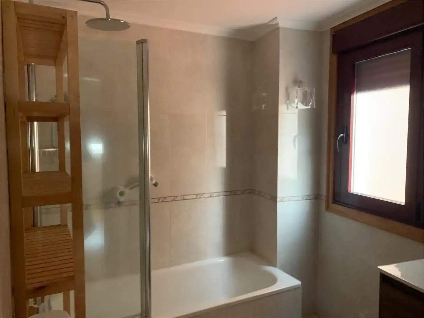 Baño de Piso en venta en A Rúa  con Parquet y Trastero