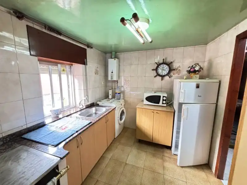 Cocina de Casa adosada en venta en Cartes con Jardín privado y Amueblado