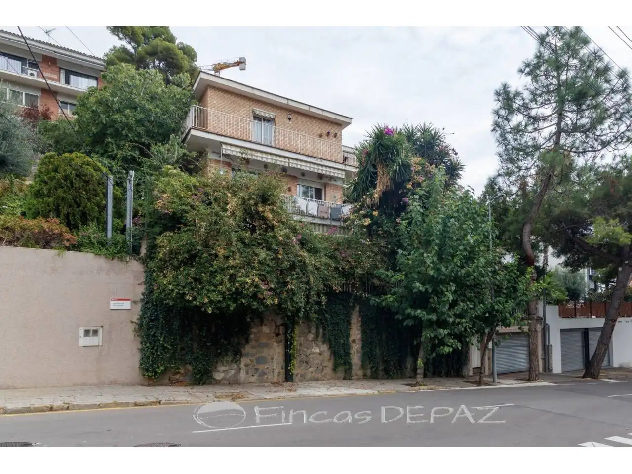 Chalet con jardín en venta en Avenida Bellamar