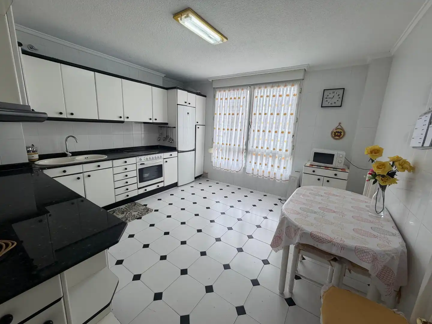 Kitchen of Flat for sale in Santoña  with Furnished