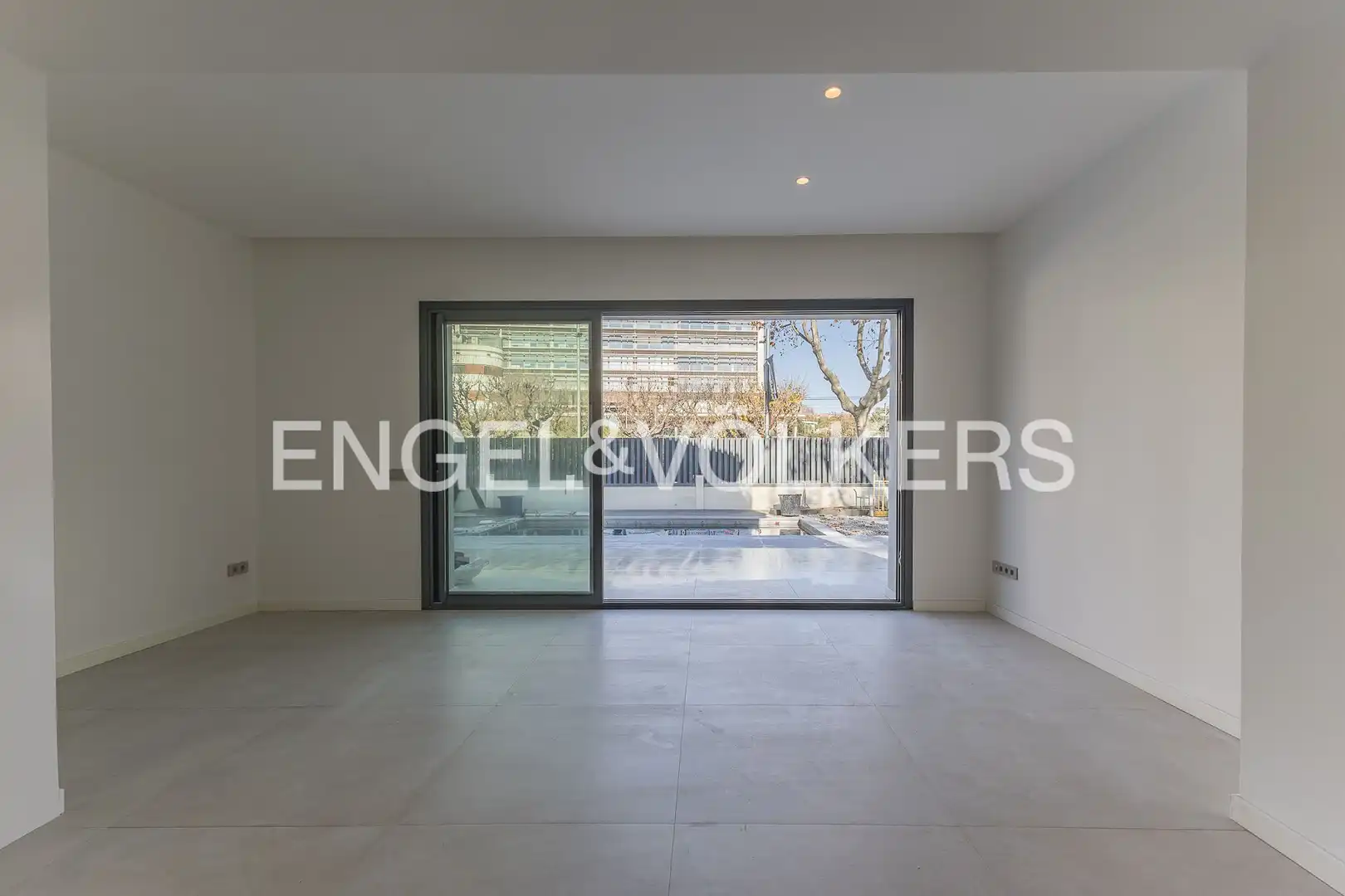Vista exterior de Casa o chalet en venta en Sant Cugat del Vallès con Calefacción, Jardín privado y Parquet