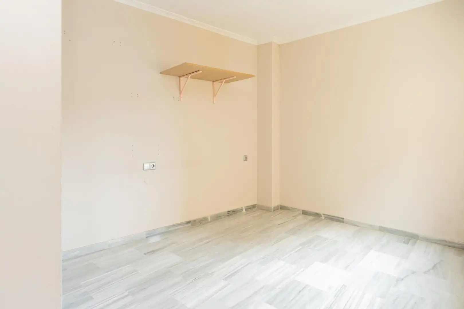 Dormitori de Pis en venda en Motril amb Traster i Balcó