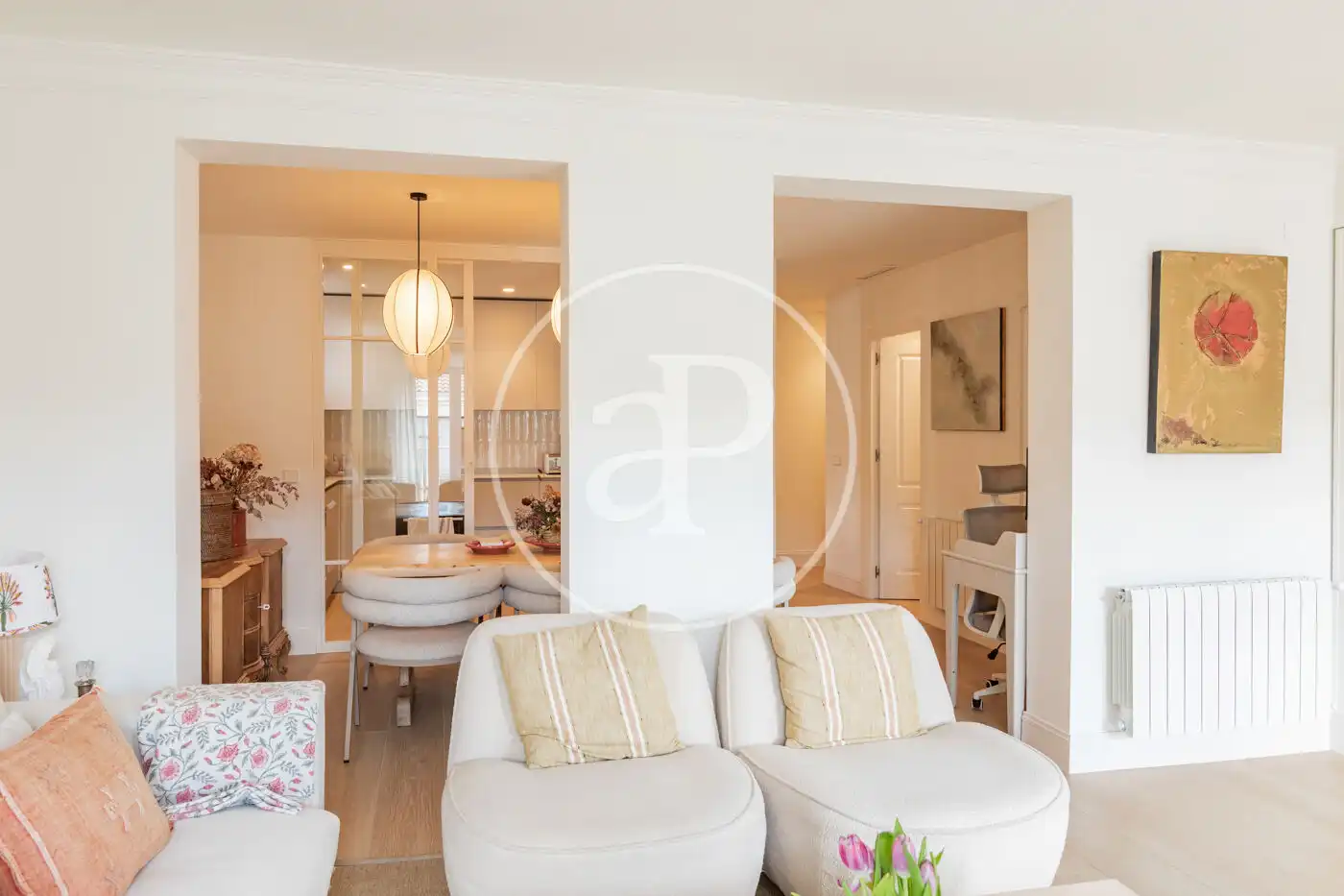 Living room of Flat for sale in Madrid  with Air Conditioner, Heating and Storage room