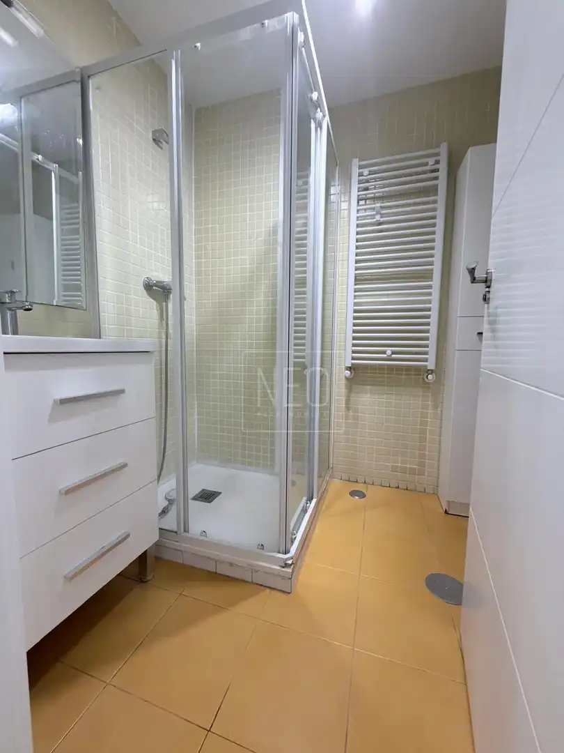 Bany de Pis en venda en Madrid amb Aire condicionat, Calefacció i Parquet