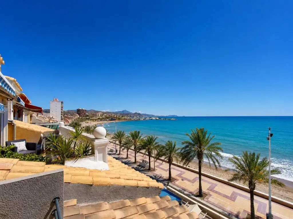 Exterior view of Detached homes for sale in El Campello  with Air Conditioner, Terrace and Balcony