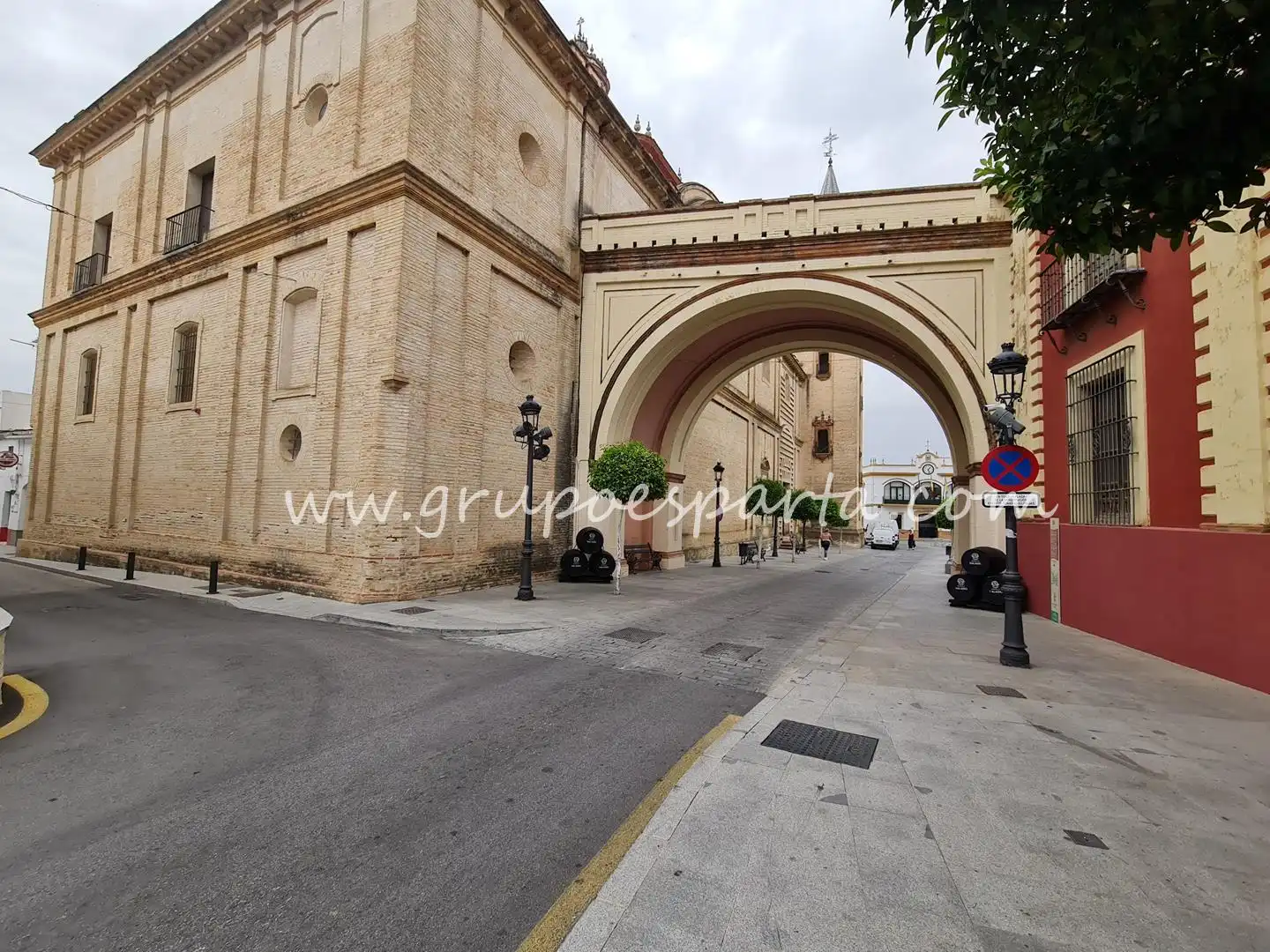 Vista exterior de Casa adosada en venta en Umbrete