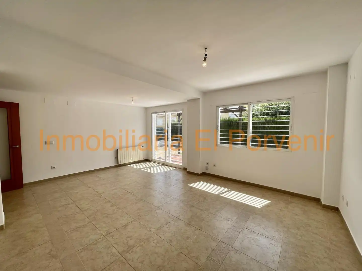 Living room of Houses for rent in Torrent  with Heating, Private garden and Terrace