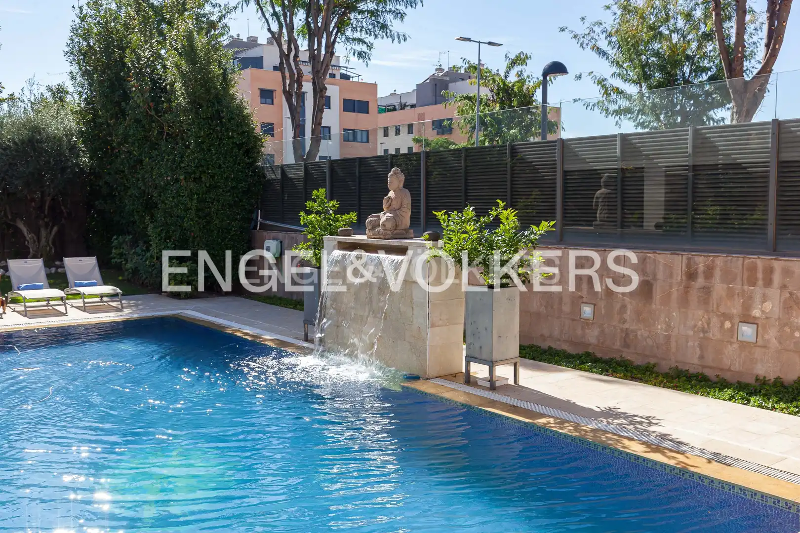 Piscina de Casa o chalet en venta en Azuqueca de Henares con Aire acondicionado, Calefacción y Jardín privado