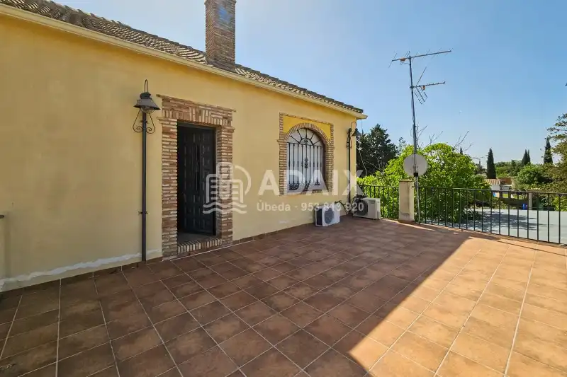 Garden of Houses for sale in Úbeda  with Air Conditioner, Heating and Terrace