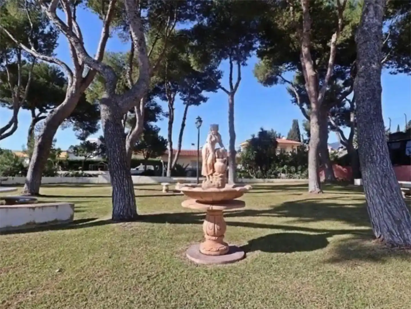 Jardí de Pis de lloguer en Torremolinos amb Piscina i Balcó